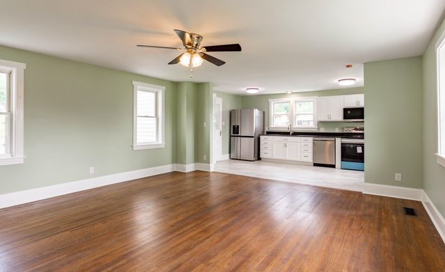 11353 N Oak Street, Soddy Daisy, TN 37379