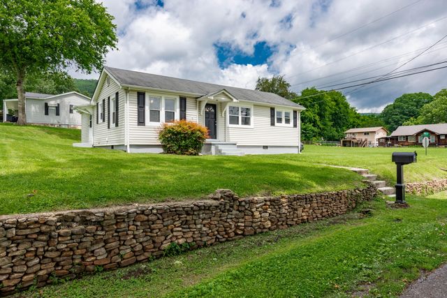 11353 N Oak Street, Soddy Daisy, TN 37379
