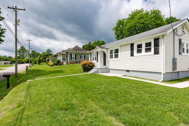 11353 N Oak Street, Soddy Daisy, TN 37379