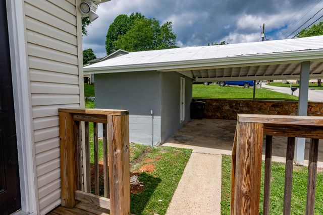 11353 N Oak Street, Soddy Daisy, TN 37379