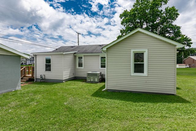 11353 N Oak Street, Soddy Daisy, TN 37379