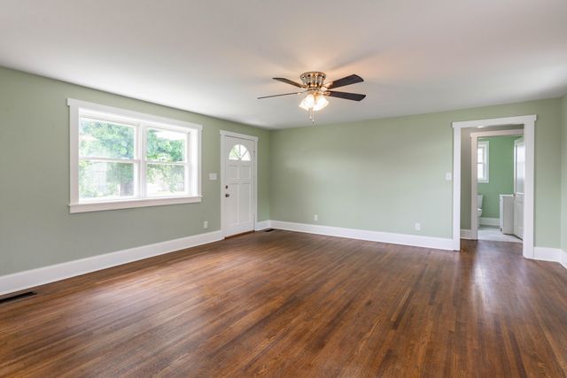 11353 N Oak Street, Soddy Daisy, TN 37379