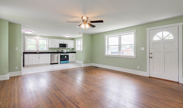 11353 N Oak Street, Soddy Daisy, TN 37379