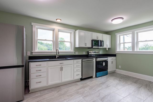 11353 N Oak Street, Soddy Daisy, TN 37379