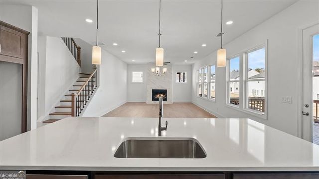 784 Keystone Drive, Woodstock, GA 30188