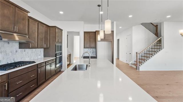 784 Keystone Drive, Woodstock, GA 30188