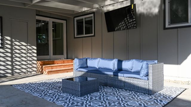 140 Blankenship Ave, Oakdale, CA 95361