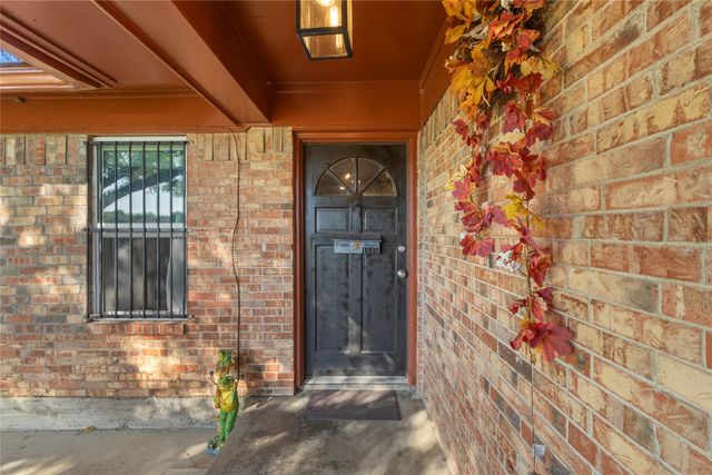 1646 Savage Drive, Mesquite, TX 75149