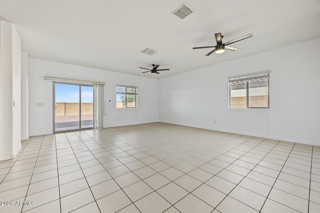 378 E TROPICAL Drive, Casa Grande, AZ 85122 — photo 4