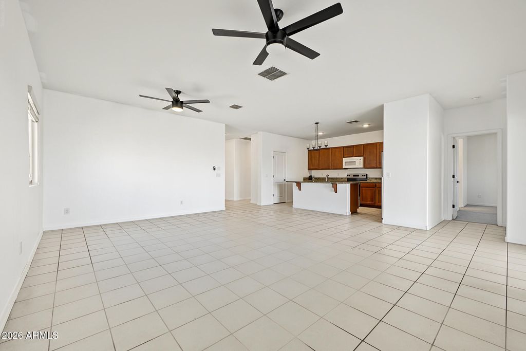 378 E TROPICAL Drive, Casa Grande, AZ 85122 — photo 5