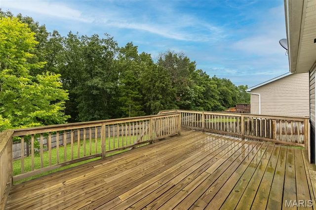 110 Chestnut Ridge Drive, Wright City, MO 63390