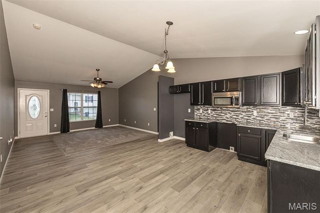 110 Chestnut Ridge Drive, Wright City, MO 63390