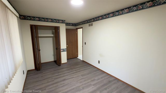 3849 Barg Drive, Sterling Heights, MI 48310