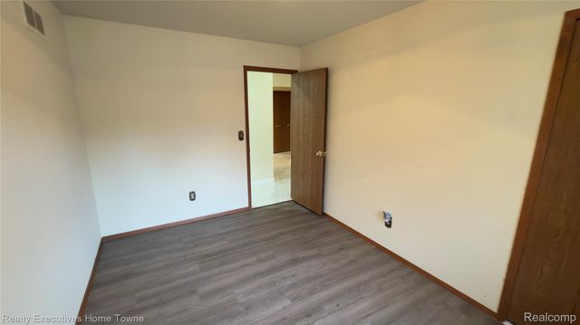 3849 Barg Drive, Sterling Heights, MI 48310