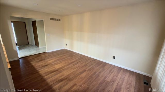 3849 Barg Drive, Sterling Heights, MI 48310