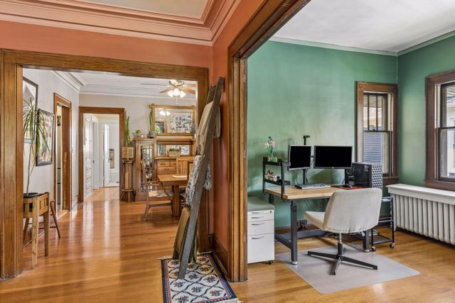 3904 Thomas Avenue S 202, Minneapolis, MN 55410