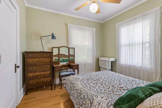 3904 Thomas Avenue S 202, Minneapolis, MN 55410