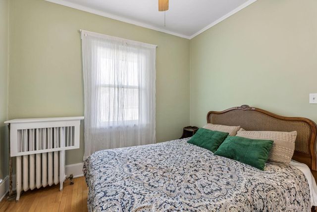 3904 Thomas Avenue S 202, Minneapolis, MN 55410