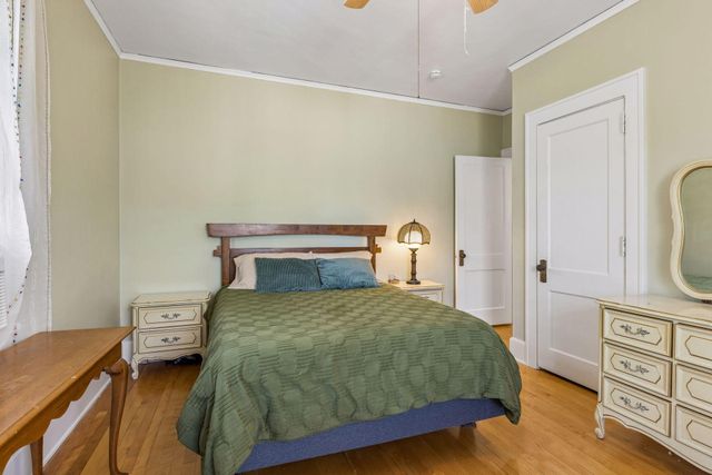 3904 Thomas Avenue S 202, Minneapolis, MN 55410