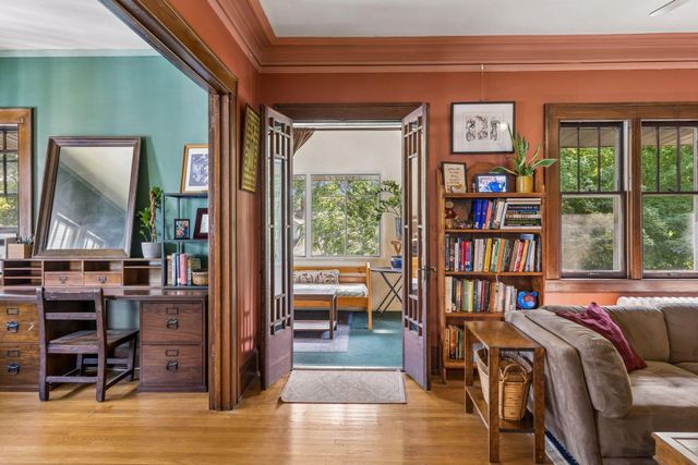 3904 Thomas Avenue S 202, Minneapolis, MN 55410