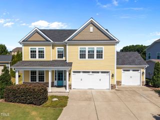 737 Kerr Lake Drive, Fuquay Varina, NC 27526
