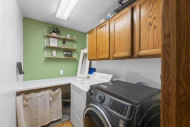 1803 Wexford LANE, Waukesha, WI 53186
