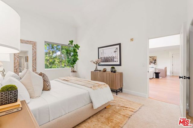 390 S Sepulveda Boulevard 409, Los Angeles, CA 90049