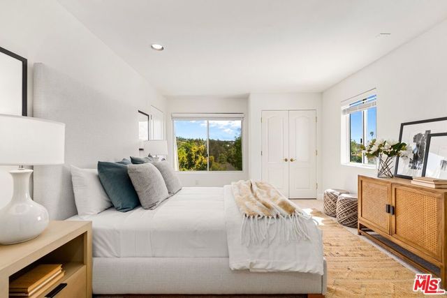 390 S Sepulveda Boulevard 409, Los Angeles, CA 90049