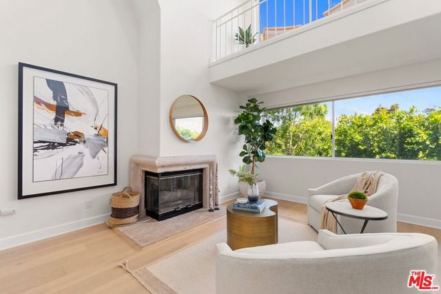 390 S Sepulveda Boulevard 409, Los Angeles, CA 90049