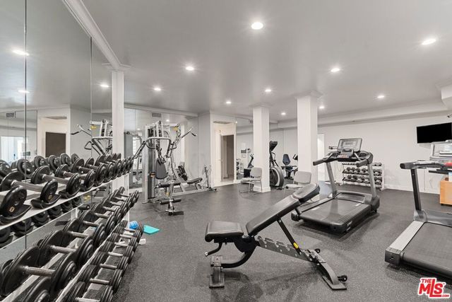 390 S Sepulveda Boulevard 409, Los Angeles, CA 90049