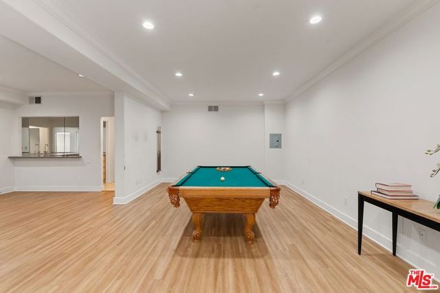 390 S Sepulveda Boulevard 409, Los Angeles, CA 90049