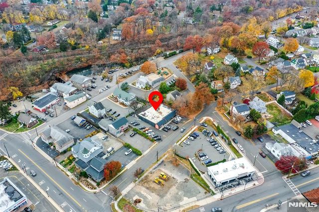 21 Van Blarcom, Midland Park, NJ 07432