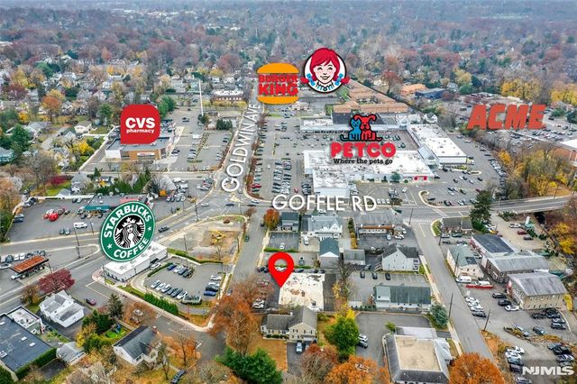 21 Van Blarcom, Midland Park, NJ 07432