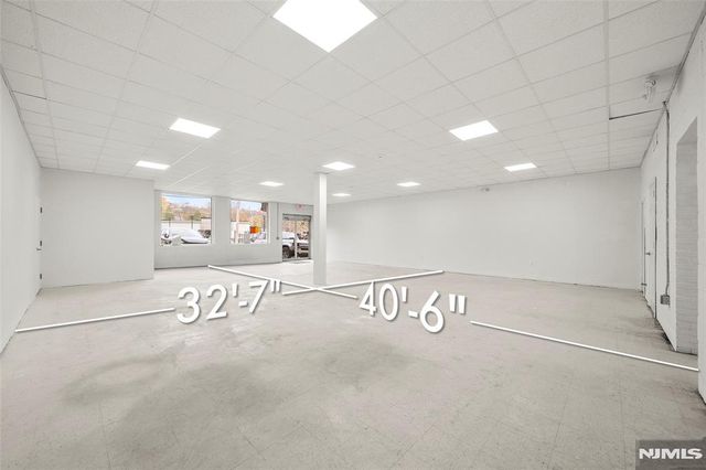 21 Van Blarcom, Midland Park, NJ 07432