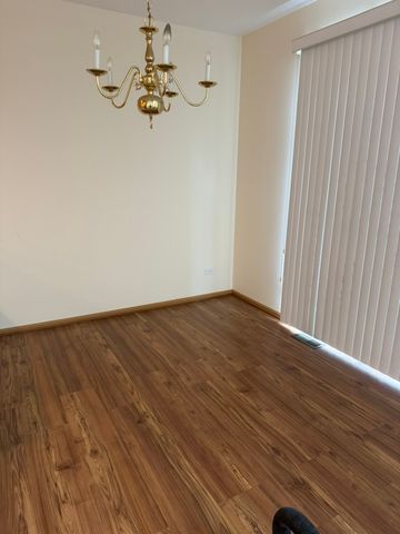 323 Tower Hill Drive, St. Charles, IL 60174