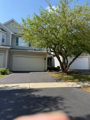 323 Tower Hill Drive, St. Charles, IL 60174