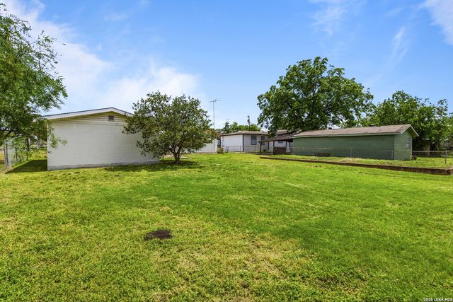 218 BETTY JEAN ST, San Antonio, TX 78223
