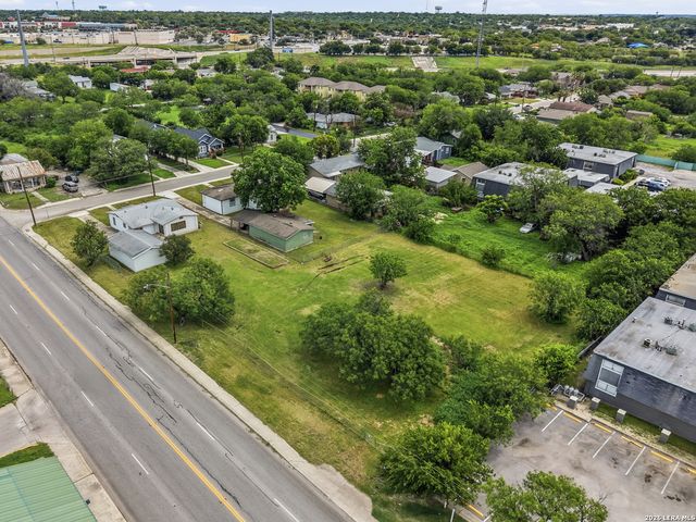 218 BETTY JEAN ST, San Antonio, TX 78223