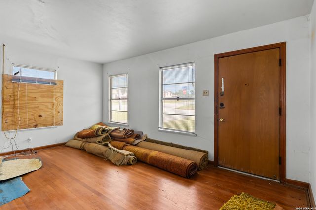 218 BETTY JEAN ST, San Antonio, TX 78223
