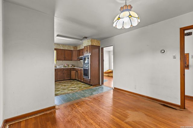 218 BETTY JEAN ST, San Antonio, TX 78223