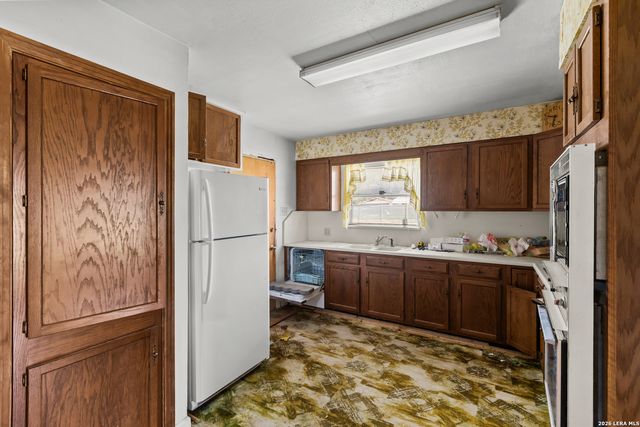 218 BETTY JEAN ST, San Antonio, TX 78223