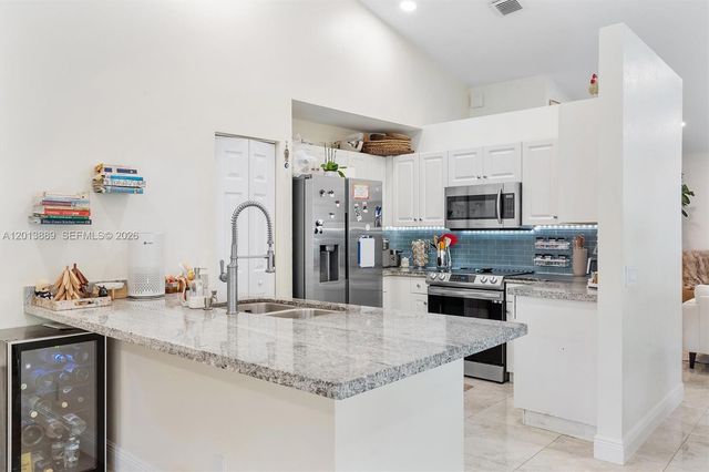 1516 Zenith Way, Weston, FL 33327