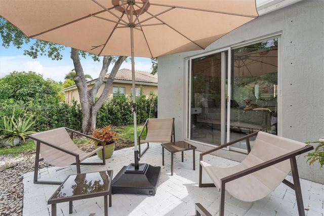 1516 Zenith Way, Weston, FL 33327