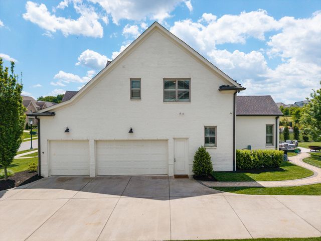 3817 Pulpmill Dr, Thompsons Station, TN 37179