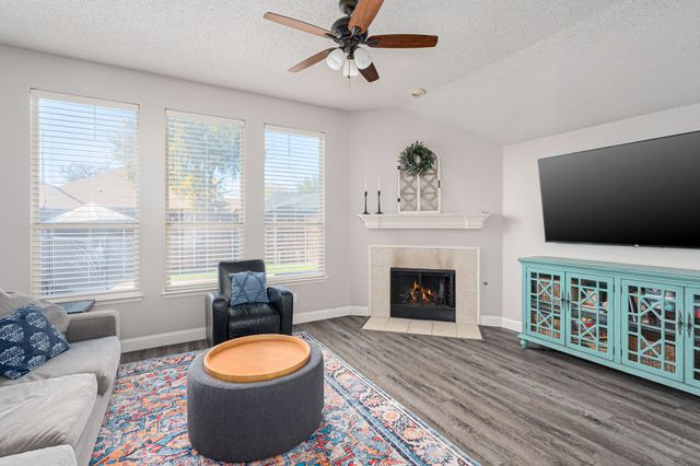2128 Fountain Drive, Lewisville, TX 75067