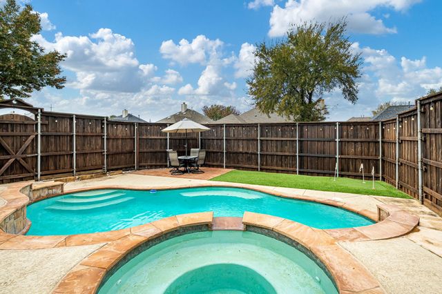 2128 Fountain Drive, Lewisville, TX 75067