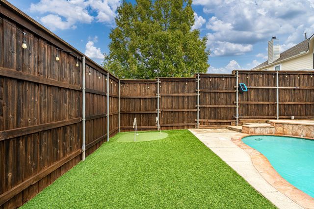 2128 Fountain Drive, Lewisville, TX 75067