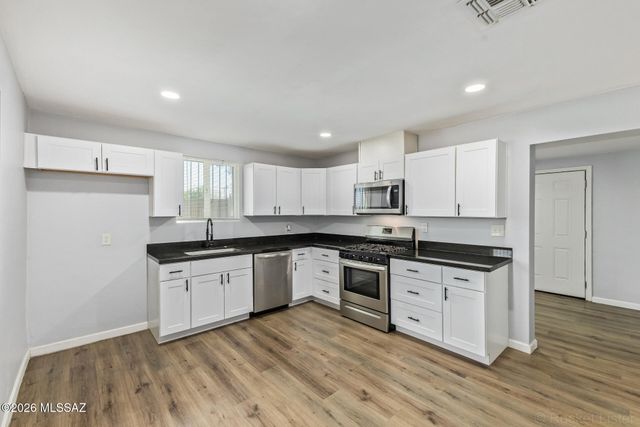 732 E 38th Street, Tucson, AZ 85713