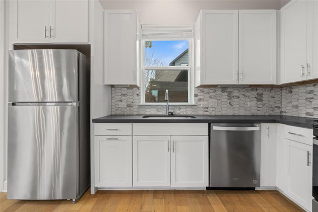 8414 Bowling Green DR 3, Austin, TX 78757