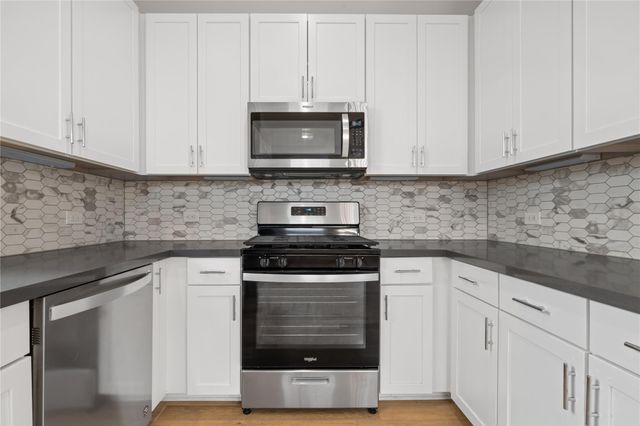 8414 Bowling Green DR 3, Austin, TX 78757